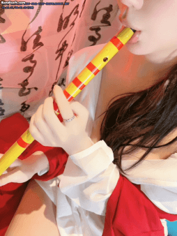 【秀人网 谢小蒽】乳贴透奶毛笔遮B笛子紫薇呻吟滴蜡原声版