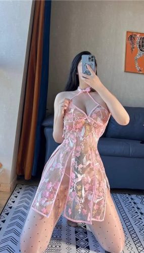 小王同学 – 06.20微密圈 掀开你的旗袍[25P/1V/42MB]